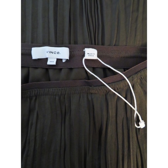 🎄NWOT Vince Pleated Asymmetrical Midi Skirt Olive Green w/ Pockets Size XXS - Picture 7 of 14